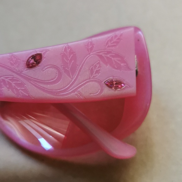 Judith Leiber - Picture 2 of 6